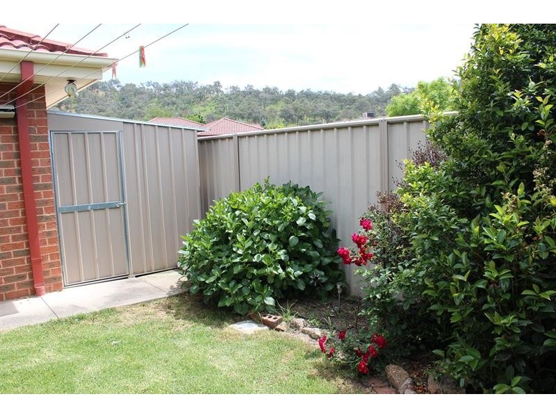 4 Bizet  Pl, Albury NSW 2640