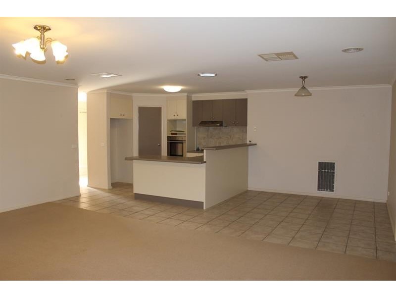 41 Heppner Court, Thurgoona NSW 2640