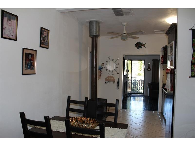 531 Comans Ave, Lavington NSW 2641