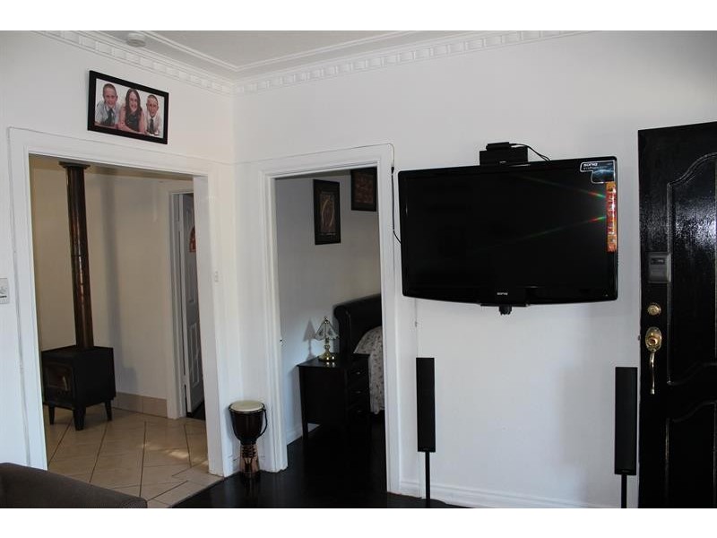 531 Comans Ave, Lavington NSW 2641