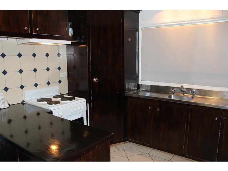 531 Comans Ave, Lavington NSW 2641