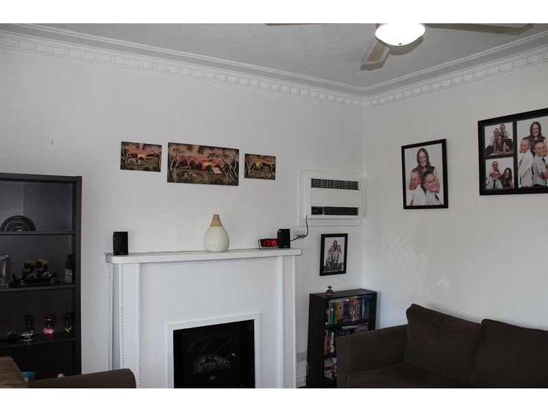 531 Comans Ave, Lavington NSW 2641