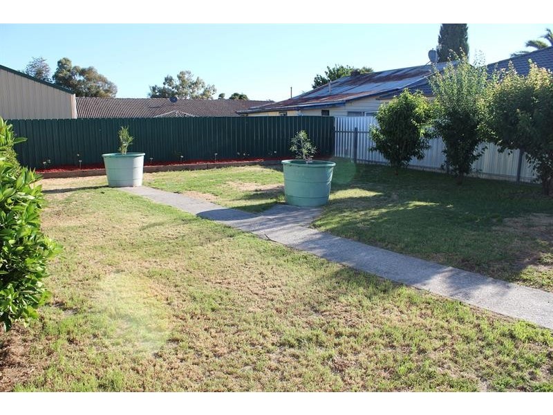 531 Comans Ave, Lavington NSW 2641