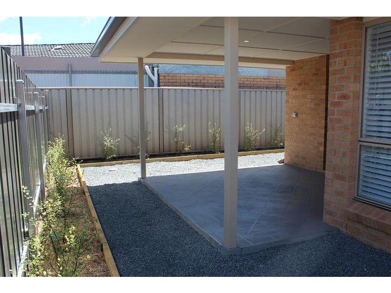 1/479 Mckenzie St, Lavington NSW 2641