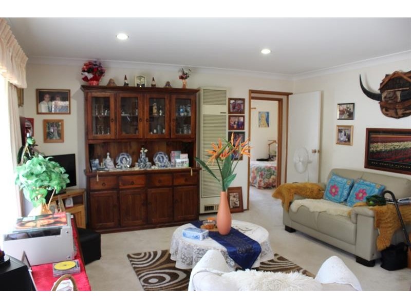1/15 Neptune Dr, Lavington NSW 2641