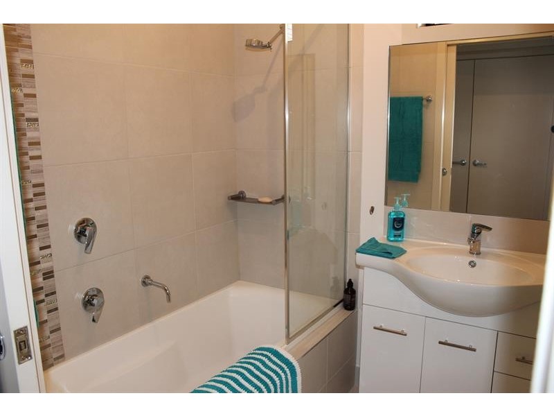 648 Centaur Rd, Lavington NSW 2641
