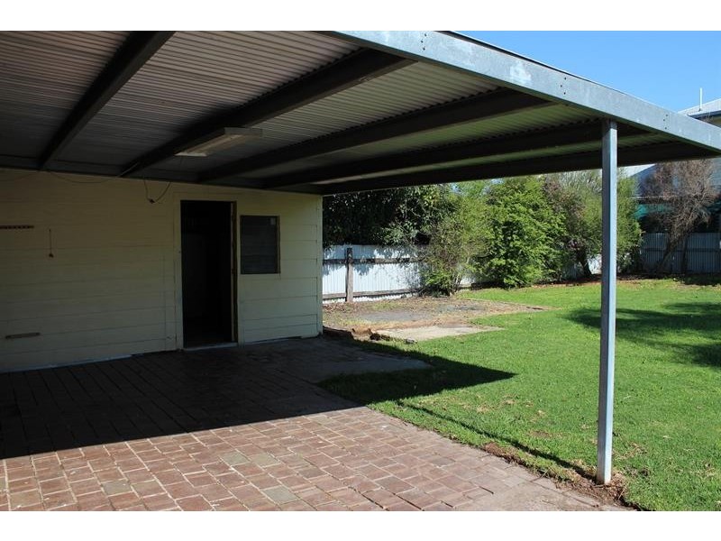 1089 Waugh Rd, North Albury NSW 2640
