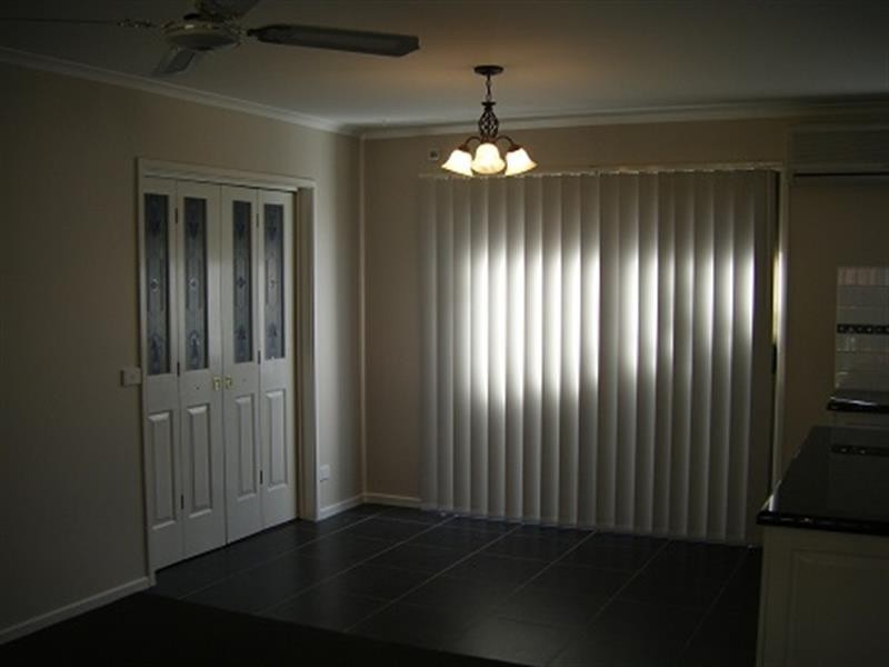 512 Webb  St, Lavington NSW 2641