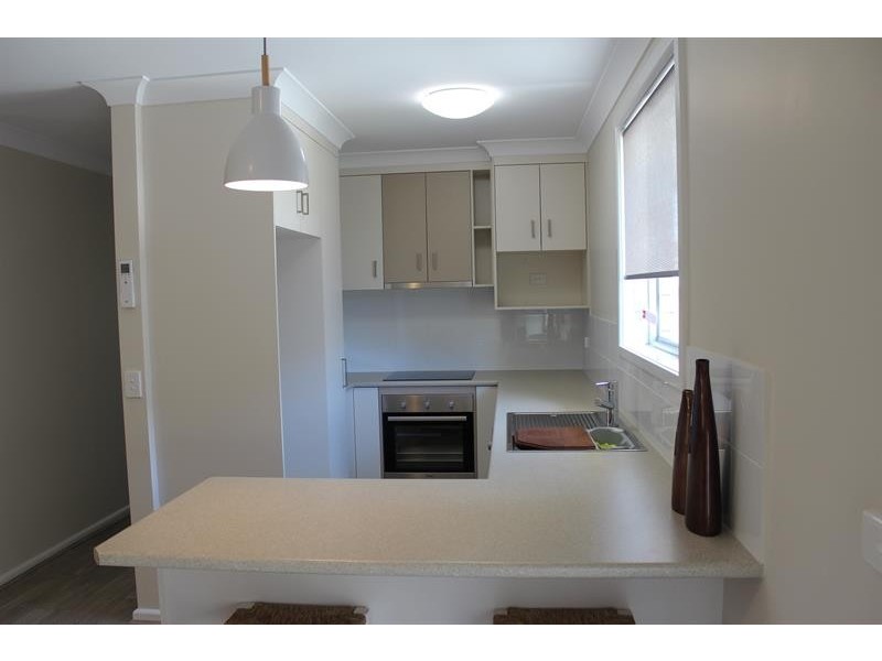 1/460 Douglas Rd, Lavington NSW 2641