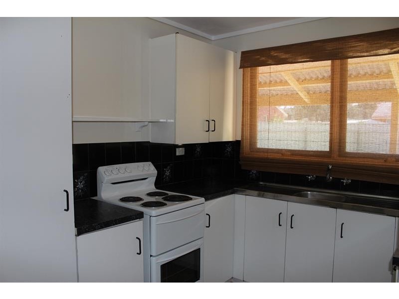 24 Garoogong Rd, Springdale Heights NSW 2641
