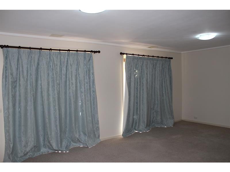24 Garoogong Rd, Springdale Heights NSW 2641