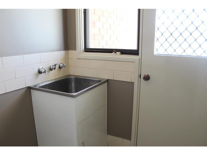 24 Garoogong Rd, Springdale Heights NSW 2641