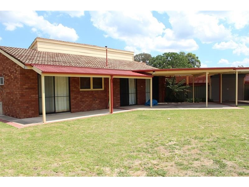 24 Garoogong Rd, Springdale Heights NSW 2641