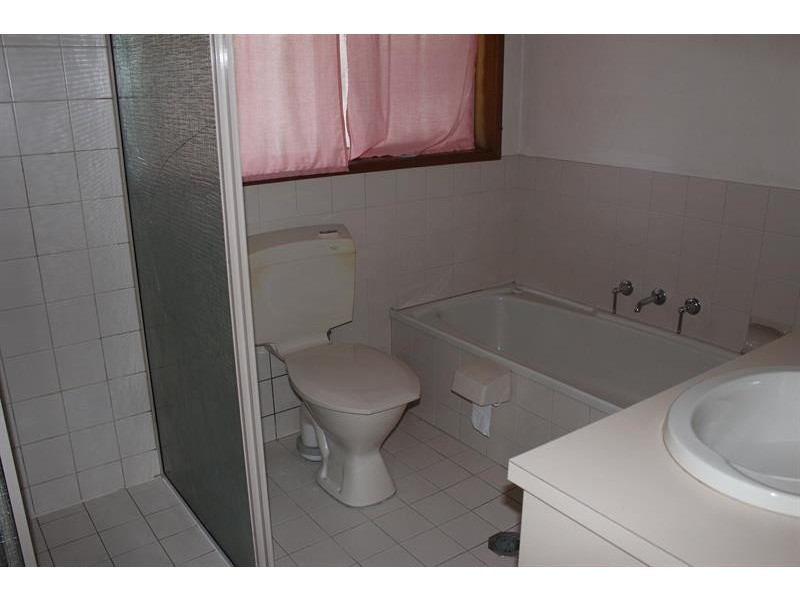 7/391 Prune St, Lavington NSW 2641