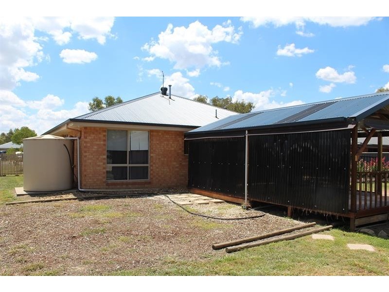 85 Adams St, Jindera NSW 2642