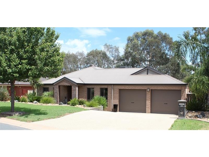 12 Winnell Ct, Thurgoona NSW 2640