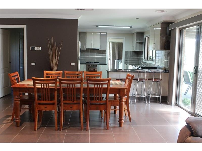 12 Winnell Ct, Thurgoona NSW 2640