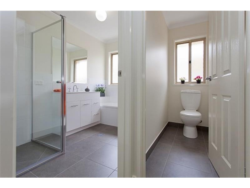 1/479 Mckenzie St, Lavington NSW 2641