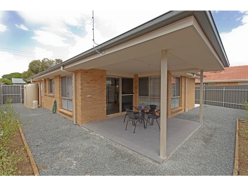 1/479 Mckenzie St, Lavington NSW 2641