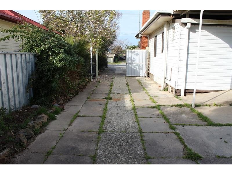 466 Mcdonald Rd, Lavington NSW 2641