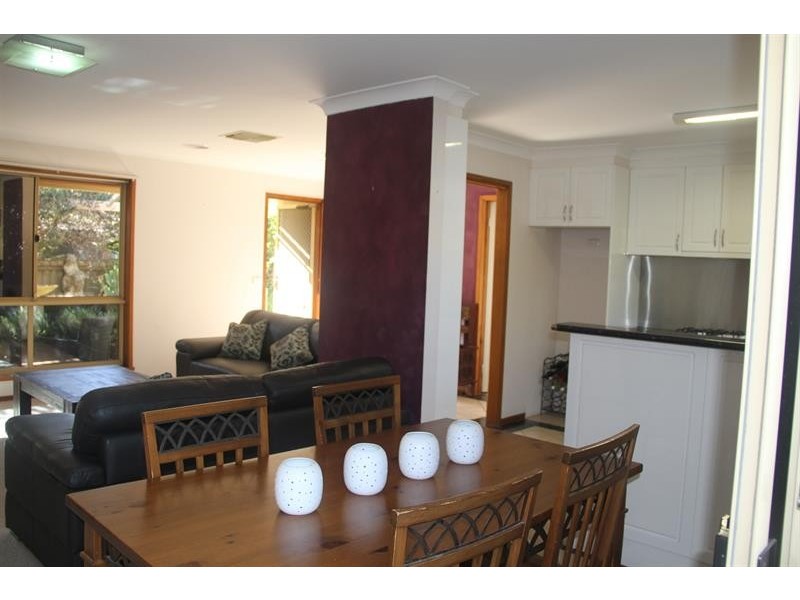 4 Daysdale Way, Thurgoona NSW 2640