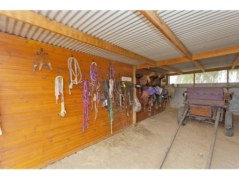 4452 Riverina Hwy, Howlong NSW 2643