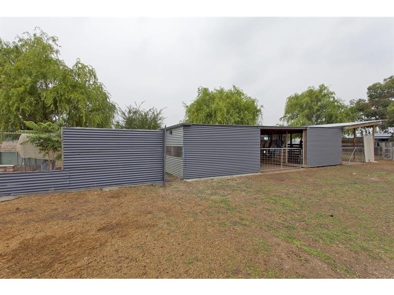 4452 Riverina Hwy, Howlong NSW 2643