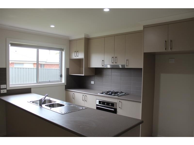 634 Union Rd, Lavington NSW 2641