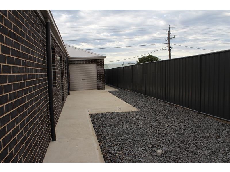 634 Union Rd, Lavington NSW 2641