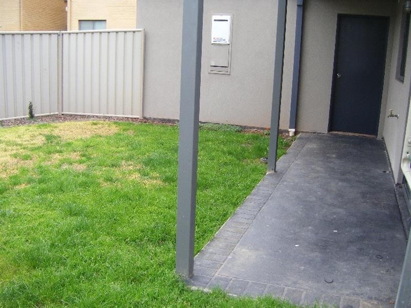 6/419 Mcdonald Rd, Lavington NSW 2641