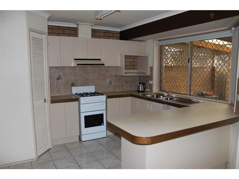 2/130 Borella Rd, East Albury NSW 2640