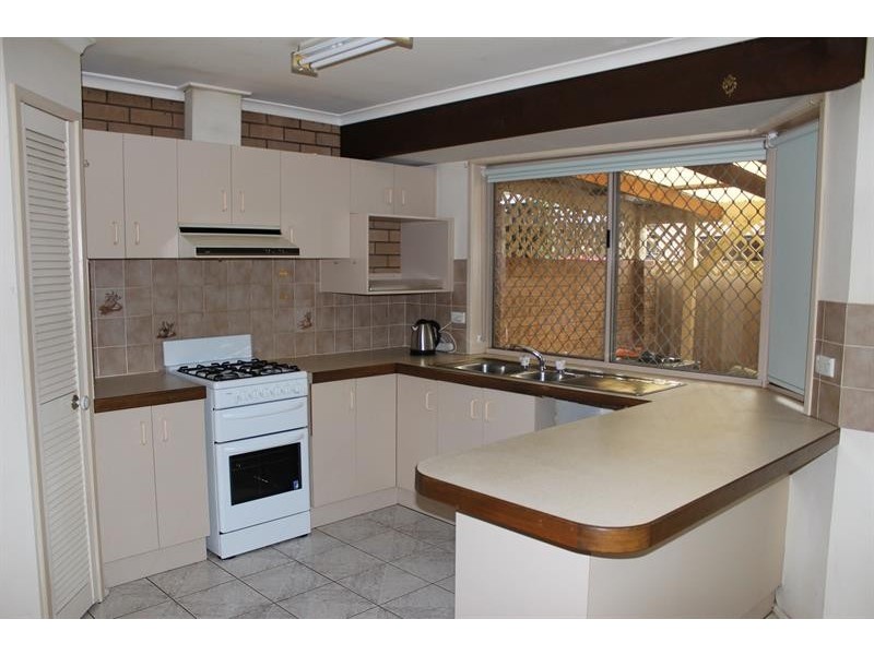 2/130 Borella Rd, East Albury NSW 2640