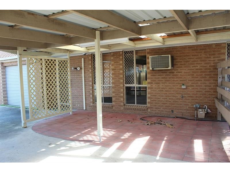 2/130 Borella Rd, East Albury NSW 2640