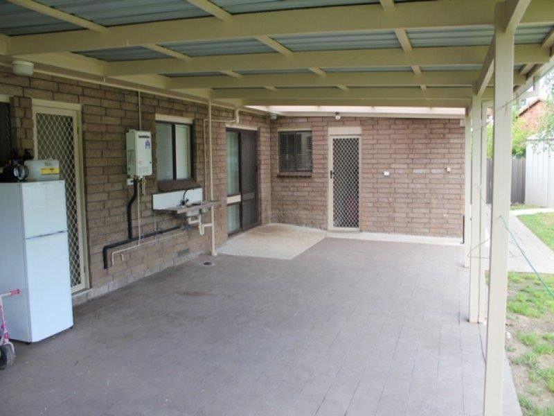 162 Hoddle St, Howlong NSW 2643