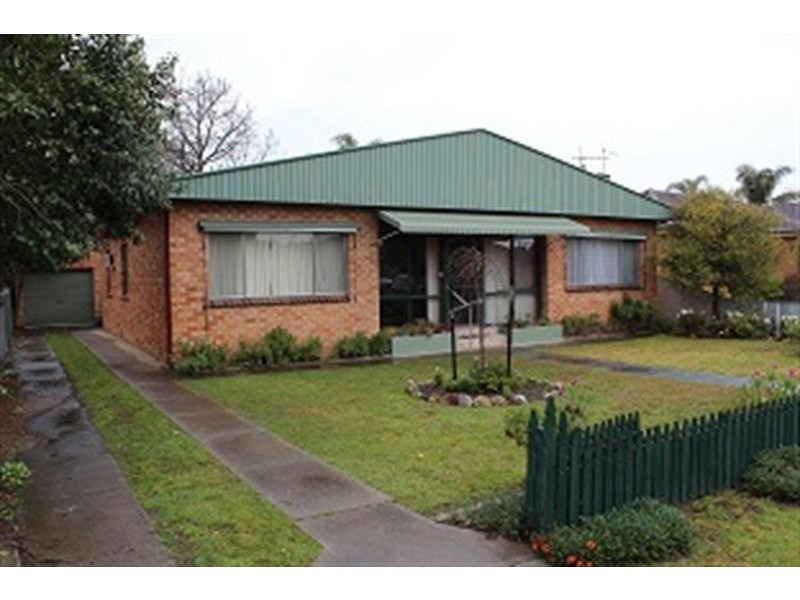 976 Tullimbar St, North Albury NSW 2640