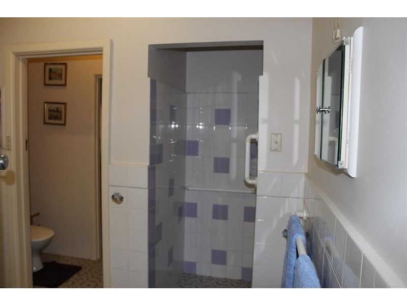 976 Tullimbar St, North Albury NSW 2640