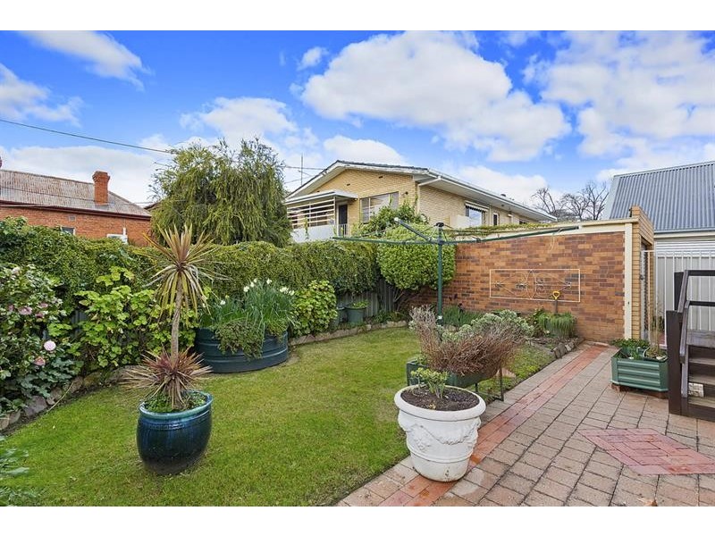 2/506 Thurgoona St, Albury NSW 2640