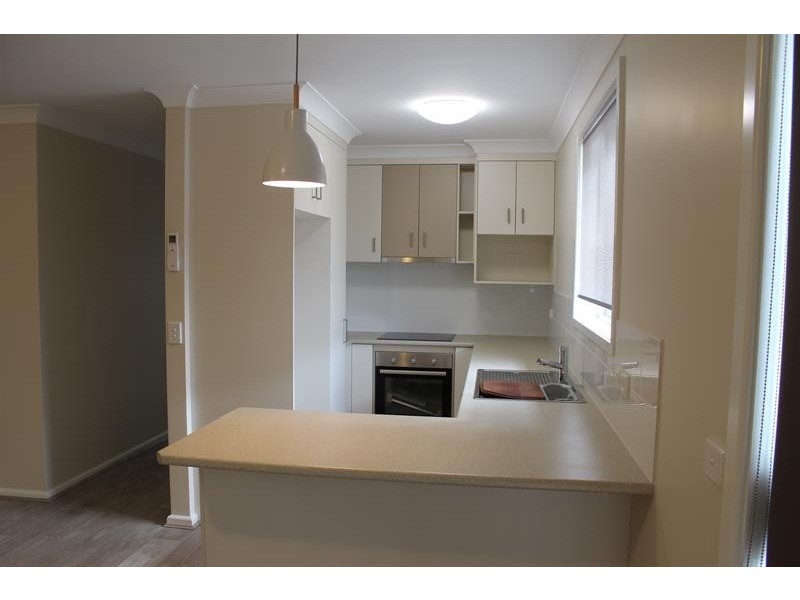1/509 Kotthoff Street, Lavington NSW 2641