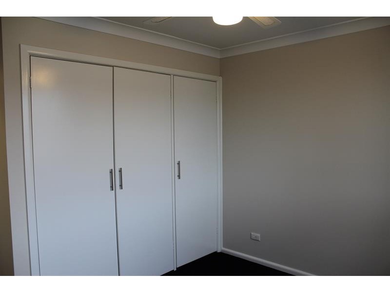 1/509 Kotthoff Street, Lavington NSW 2641
