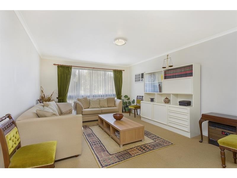 385 Paul Ave, Lavington NSW 2641