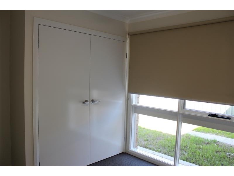 384 Dale  Cres, Lavington NSW 2641