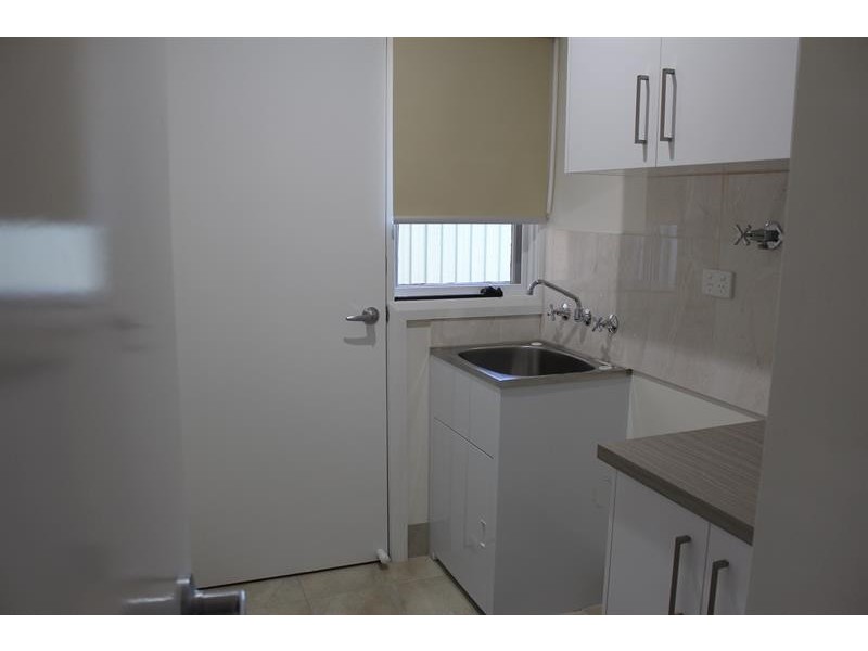 384 Dale  Cres, Lavington NSW 2641