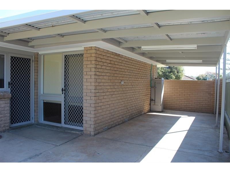 384 Dale  Cres, Lavington NSW 2641