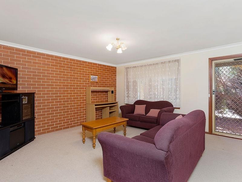 8/16 Keatinge Ct, Lavington NSW 2641