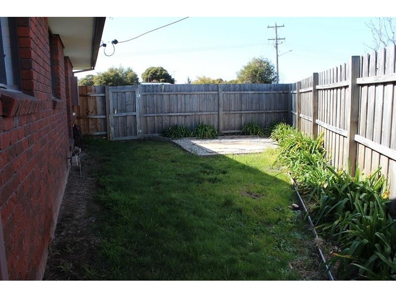 1/379 Parnall St, Lavington NSW 2641