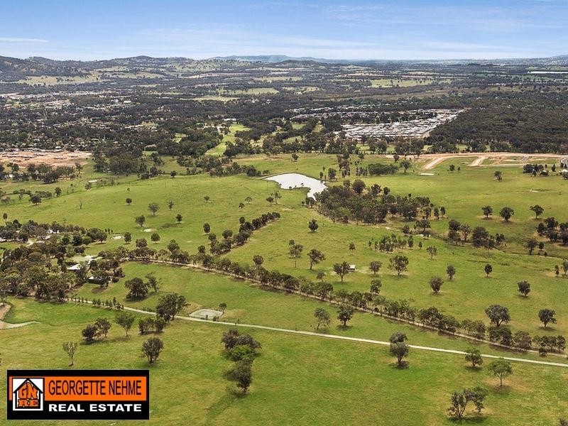 56 Kerr Rd, Thurgoona NSW 2640