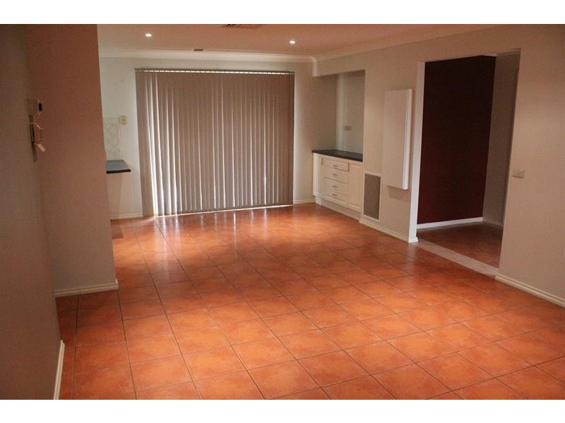 43 Saville Avenue, Lavington NSW 2641