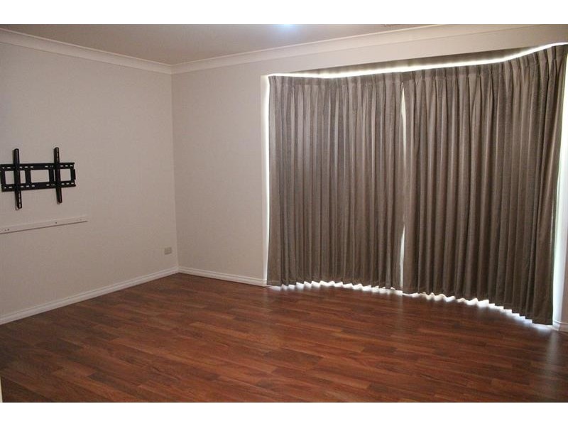 43 Saville Avenue, Lavington NSW 2641