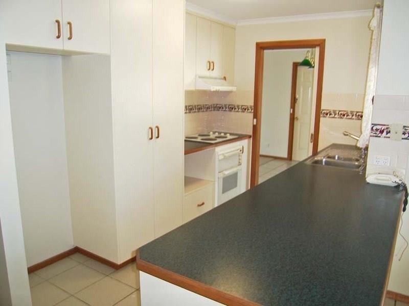 41 Saville Ave, Lavington NSW 2641