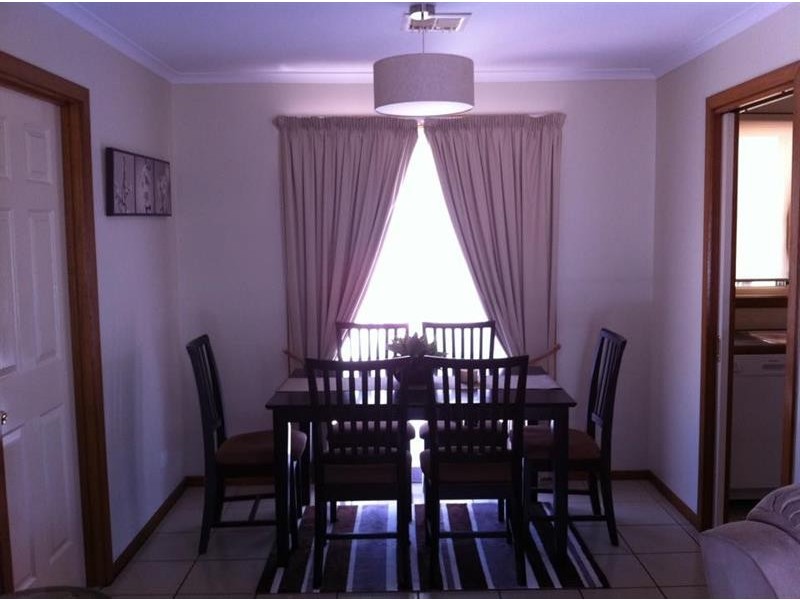 41 Saville Ave, Lavington NSW 2641